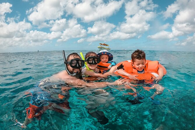 4 Hour Cozumel Reefs Snorkeling - The boat reality: comfort, motion, and sea sickness