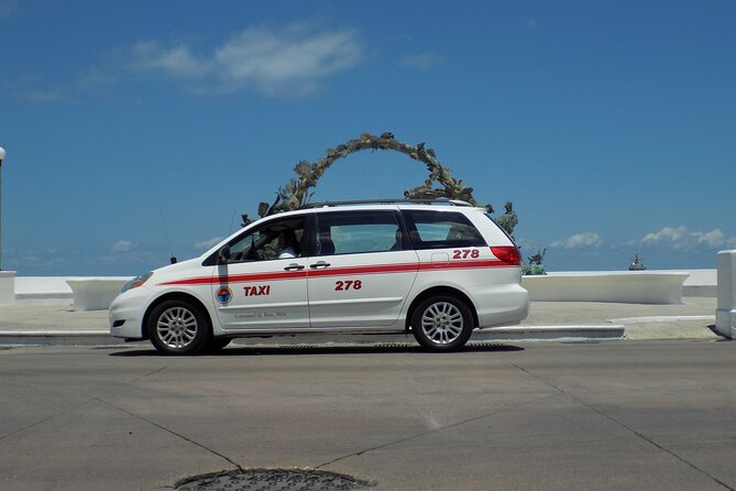 4-Hour Private Tour in Cozumel with Pickup - San Miguel de Cozumel Center: Getting Your Bearings Fast
