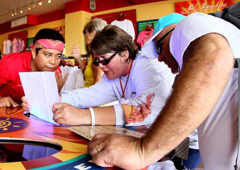 Amazing Cozumel Race: Scavenger Hunt/Sightseeing Tour - Finish Line in a Cantina: Awards, Prizes, and Free Drinks