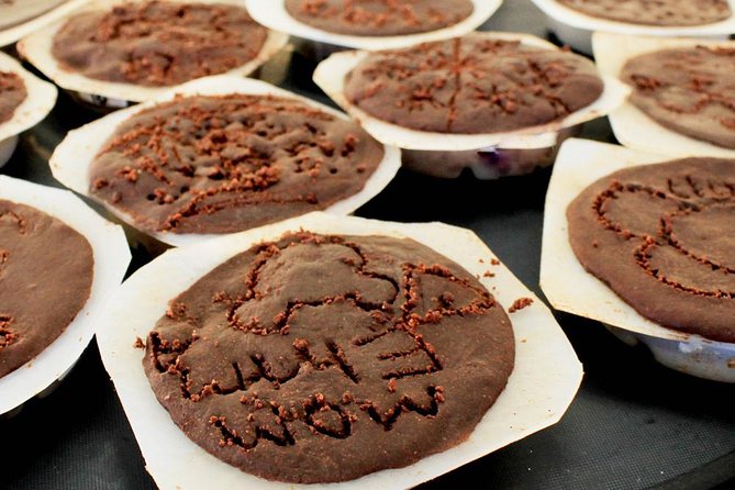 Chocolate Seaside Workshop & Wine Tasting - Wine pairing at Stingray Beach: red and white with a purpose