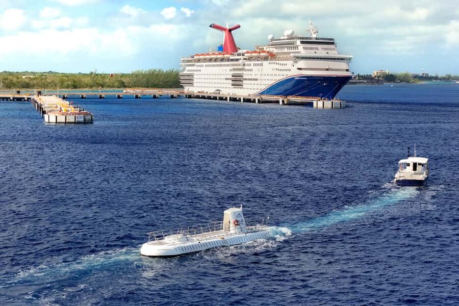 Cozumel: Atlantis Submarine Adventure - Comfort check: time, air-conditioning, and motion-sickness tips