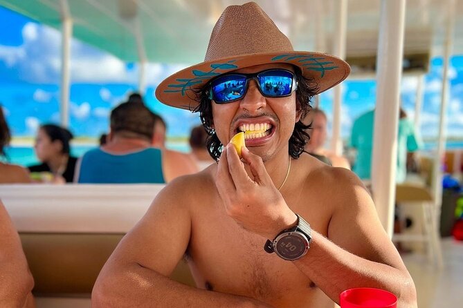 Cozumel Catamaran Tour: Snorkel at Top Reefs & Open Bar - El Cielo Sandbar and Starfish Photos: The Shallow-Water Contrast