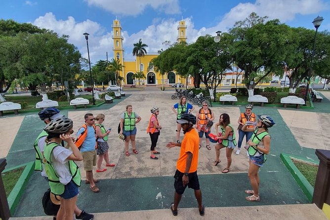 Cozumel: City Tour by E-bike - Stop 2: Mercado Municipal, where you get to taste real Cozumel