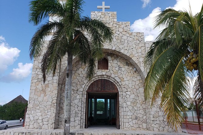 Cozumel Cultural Jeep Tour with Mayan Village and Mexican Lunch - Stop 1: WWII planes and Mayan replica ruins at the military air base
