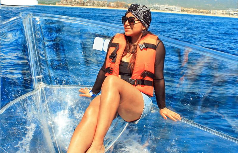 Cozumel: Excursion Crystal Boat Tour with Snorkel & Drinks - Small group pace and language help