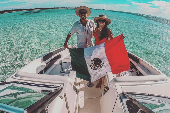 Cozumel Heaven awaits: Sail and Snorkel by private boat - Reef snorkeling near the Colombia area: what you should expect