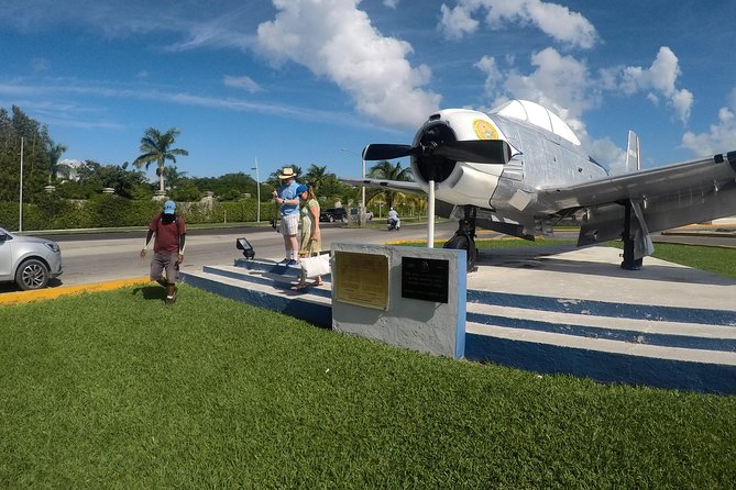 Cozumel History Walking Tour - Plaza Landmarks, Clock Tower Views, and Lunch at Joe’s Reggae Bar