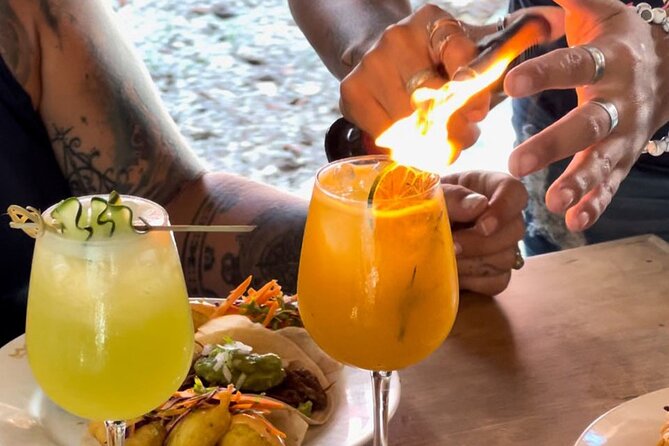 Cozumel Mixology Experience at Distillery - Gin kiwi cocktails and tastings, with options for how you like to drink