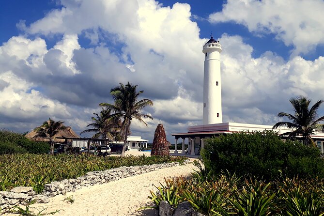 Cozumel National Park and Beach Break: Private Tour - Stop 5: San Miguel de Cozumel Downtown Park, Clock Tower, Church, and Shopping