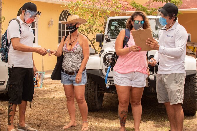Cozumel Private Jeep Tour with Snorkeling Experience and Lunch - Private Jeep Freedom for Cozumel’s East Side