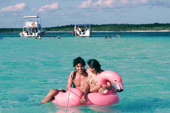 Cozumel snorkeling tour: Palancar, Columbia and El Cielo reefs - The “Not Just Reef” Part: Drinks, Snacks, and Shaded Time