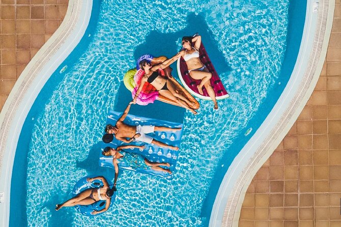 Cozumel: Water Park Adventure, Buffet & Open Bar at KUZÁ Beach - The buffet lunch and open standard bar: convenient, but don’t expect a huge menu