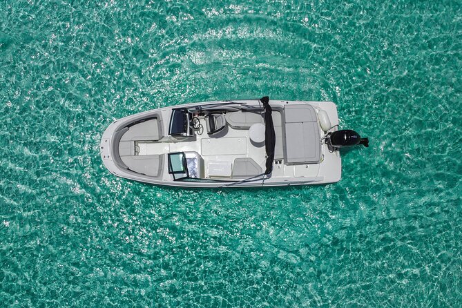 Deluxe Private Boats - 24 ft Sea Ray - Stop 3: Playa El Cielo sand bar, plus lunch on the water