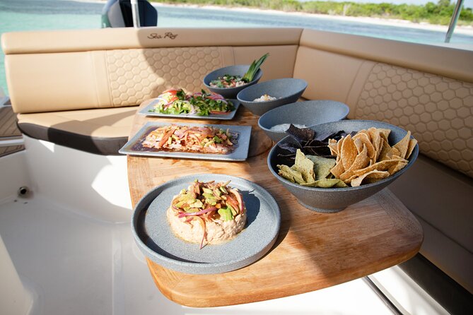 Deluxe Private Boats - 27 ft Sea Ray - Crew, Snorkel Guidance, and the Personal Touch