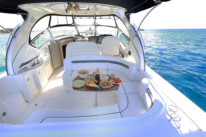Deluxe Private Boats - 40 ft Sea Ray - The natural reserve swim: waist-deep entry that helps kids feel safe