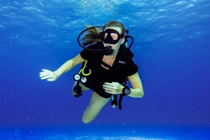 Discover Scuba Diving in Cozumel Paradise Reef - The 30-minute break with fruit, cookies, and refueling