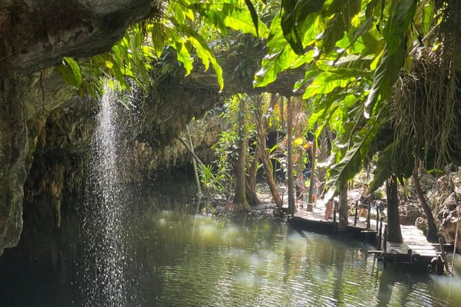 EN Jade Cavern in Jeep Snorkeling Tour & Lunch - Key points at a glance