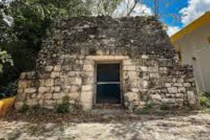 EN Jade Cavern in Jeep Snorkeling Tour & Lunch - Price and value: where the $89 per person makes sense