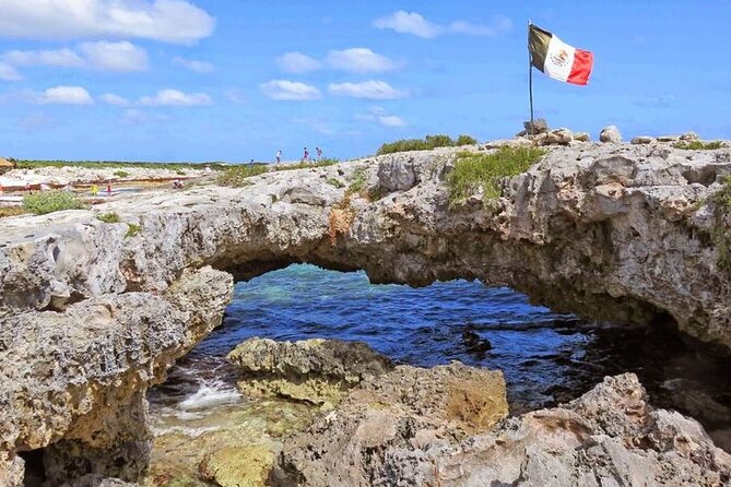 Jade Caverns Private Jeep Tour with Lunch and Snorkeling - Playa Chen Rio: A Natural Pool Break That Resets the Day