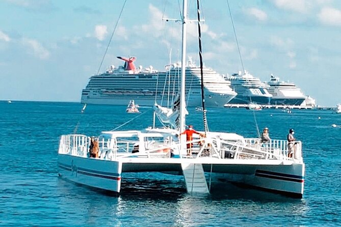Luxury Cozumel Catamaran: Snorkel, Beach Club & Relaxation - Food and unlimited drinks, with clear age rules