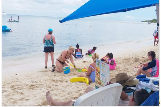 Private Cozumel Jeep Tour & Water Park, Kayaks, Paddle Board, Snorkel With Lunch - Choosing Aquarium Beach Club versus a quieter stretch nearby