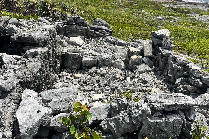 Private Mayan Ruins Tour with Cenote/caves and Mexican Picnic - El Cedral and Mayan roads: small ruins, big island meaning