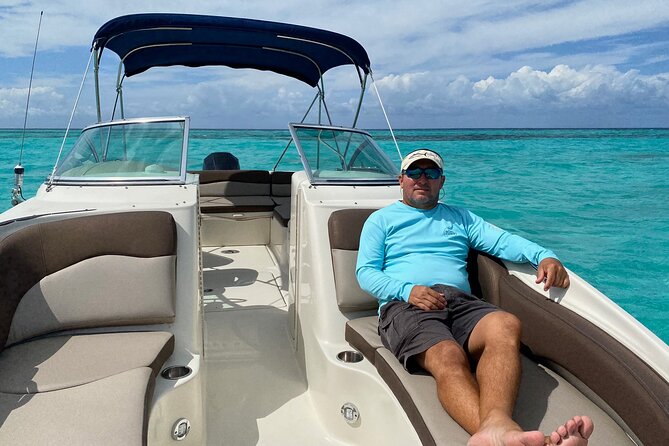 Private snorkeling with 23ft Sea Ray in San Miguel de Cozumel - Lunch and Drinks on Board at El Cielo