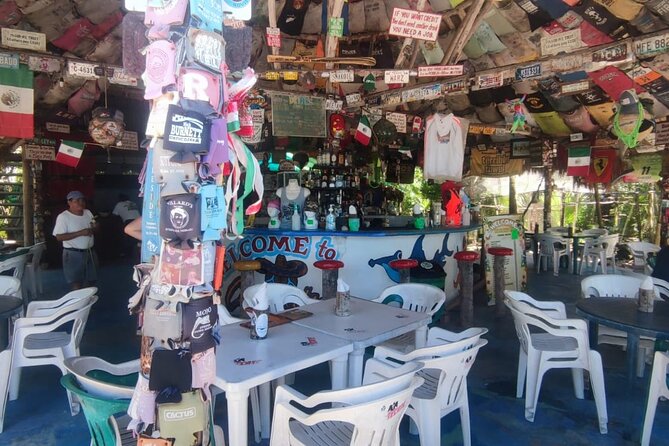 Private Tacos and Bar Hopping Tour in Cozumel - Mangalitos downtown: live music and a cantina-style finish
