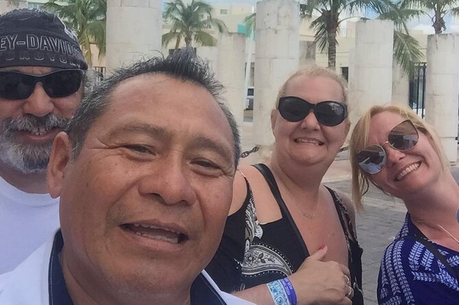 Private Transfer between Cozumel Airport or Ferry, and Hotels - Vehicle types and how to choose based on your group