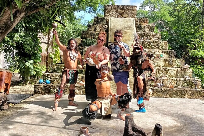 Tour in the Village Shopping and Beach Time in Cozumel - Stop 3: a craft shop for affordable Mexican souvenirs