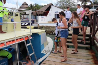 VIP Private Glass Bottom Boat and Snorkeling, 3 Reefs in Cozumel